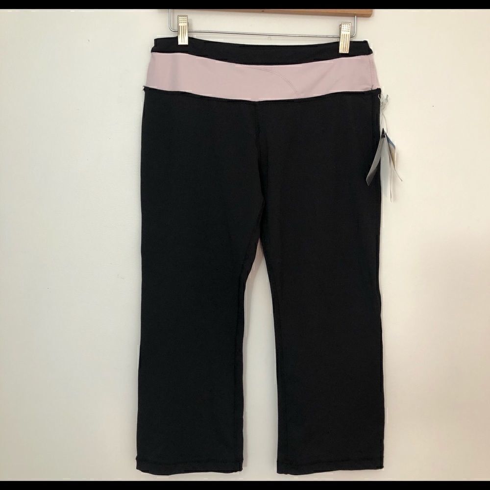 NWT Size M Kyodan Black & Pink Slimming Leggings!!